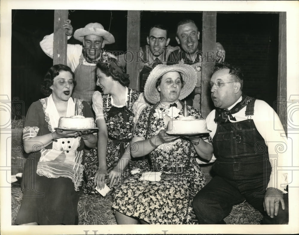 1938 Press Photo Mr. & Mrs. Thad Brown, Mrs. Lindsey, Mrs. Ralph Brewster, White