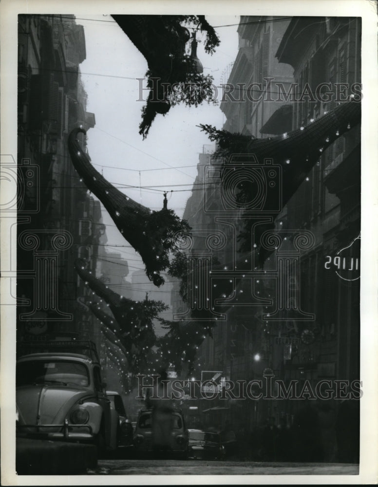1961 Press Photo Rome Italy Cornucopias for Christmas decorations