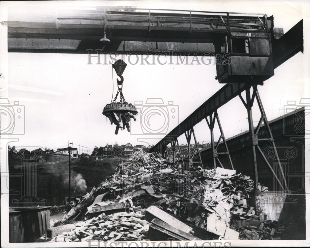 1942 Press Photo US steel in Washington D.C. being repurposed for war effort.