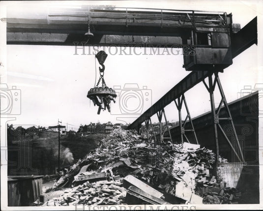 1942 Press Photo US steel in Washington D.C. being repurposed for war effort.