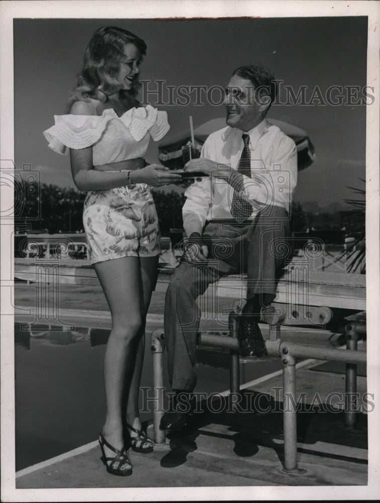 1949 Press Photo Benjamin Perry with Peggy Karnopsky