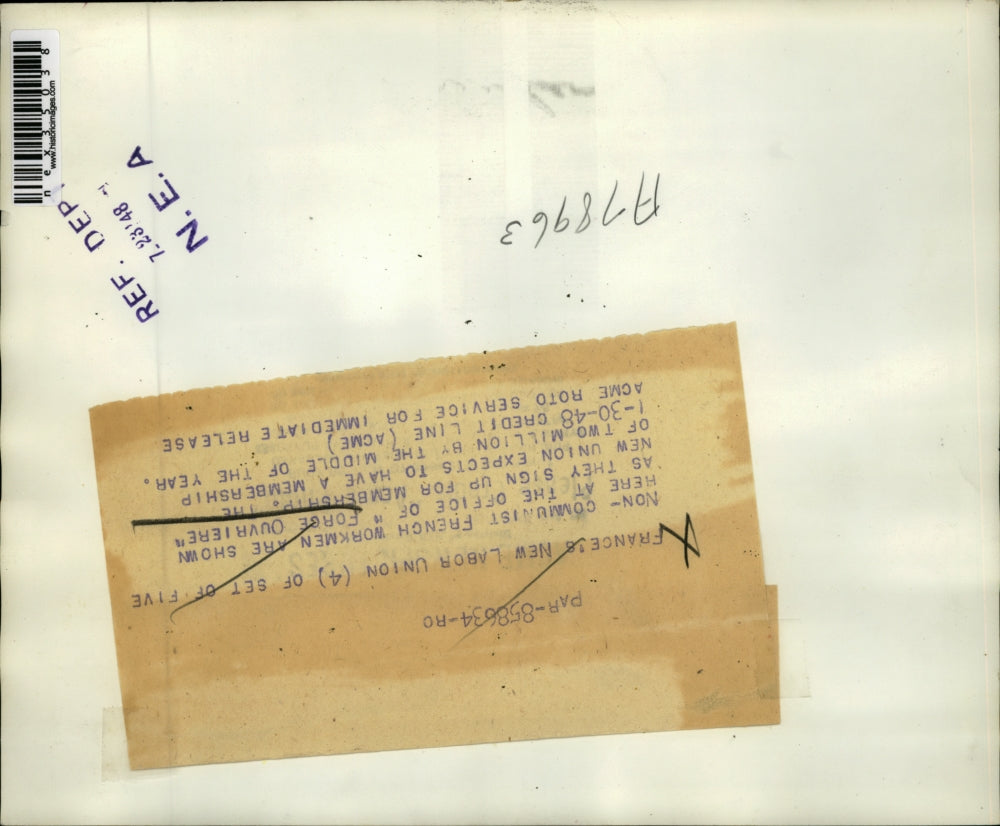 1948 Press Photo Froge Ouviere French Labor Union Office Registering Members