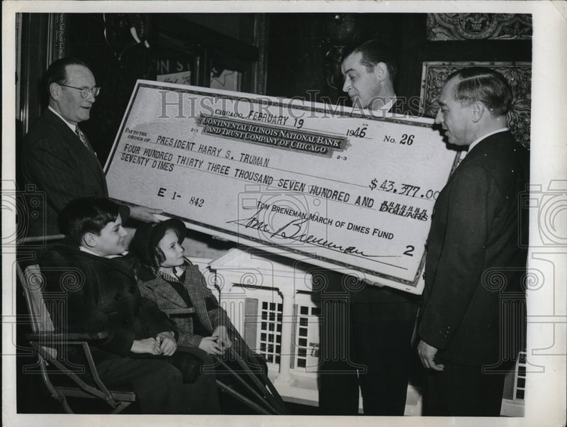Load image into Gallery viewer, 1946 Press Photo Chicago March of Dimes ER Biroff, A Steagall
