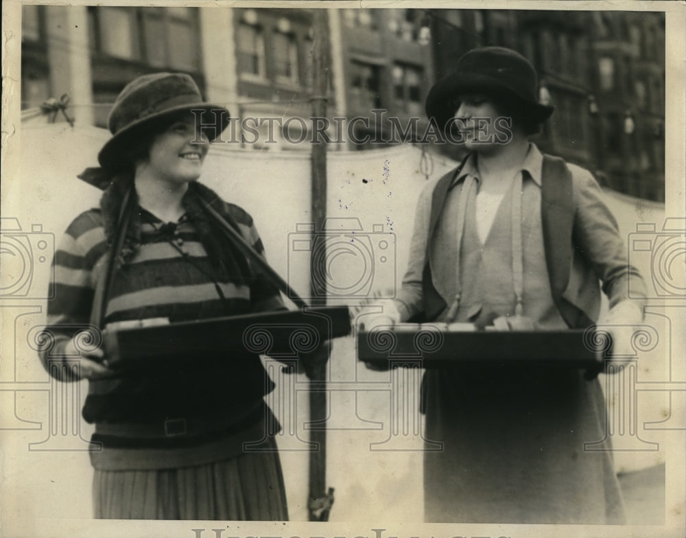 1924 Press Photo Phoebe McCornihe & Margaret Campbell at Boston society fete