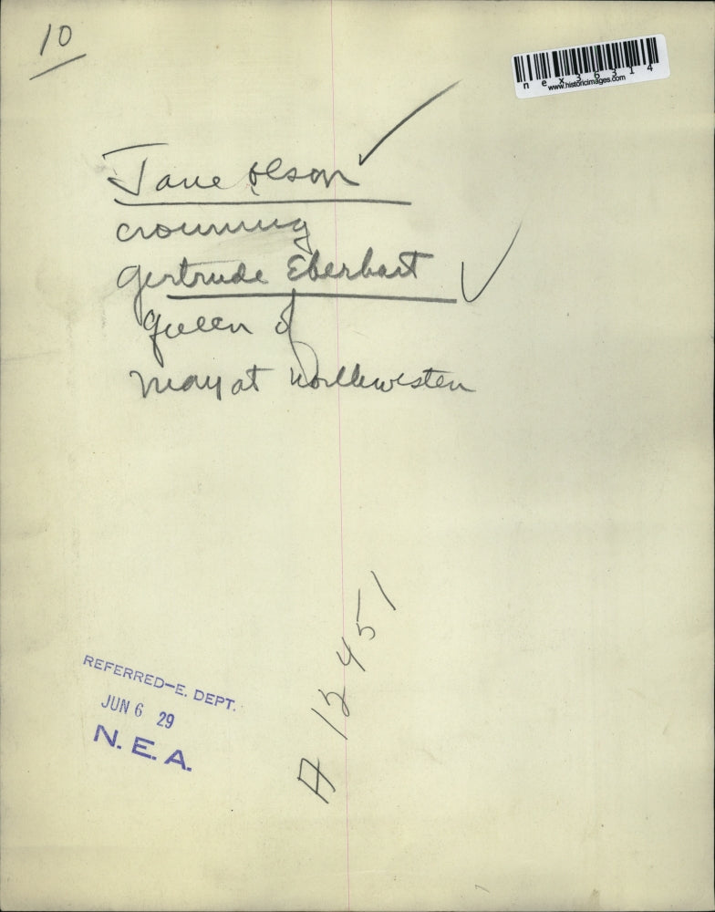 1929 Press Photo Jane Olson Crowing Gertrude Eberhart Queen of May