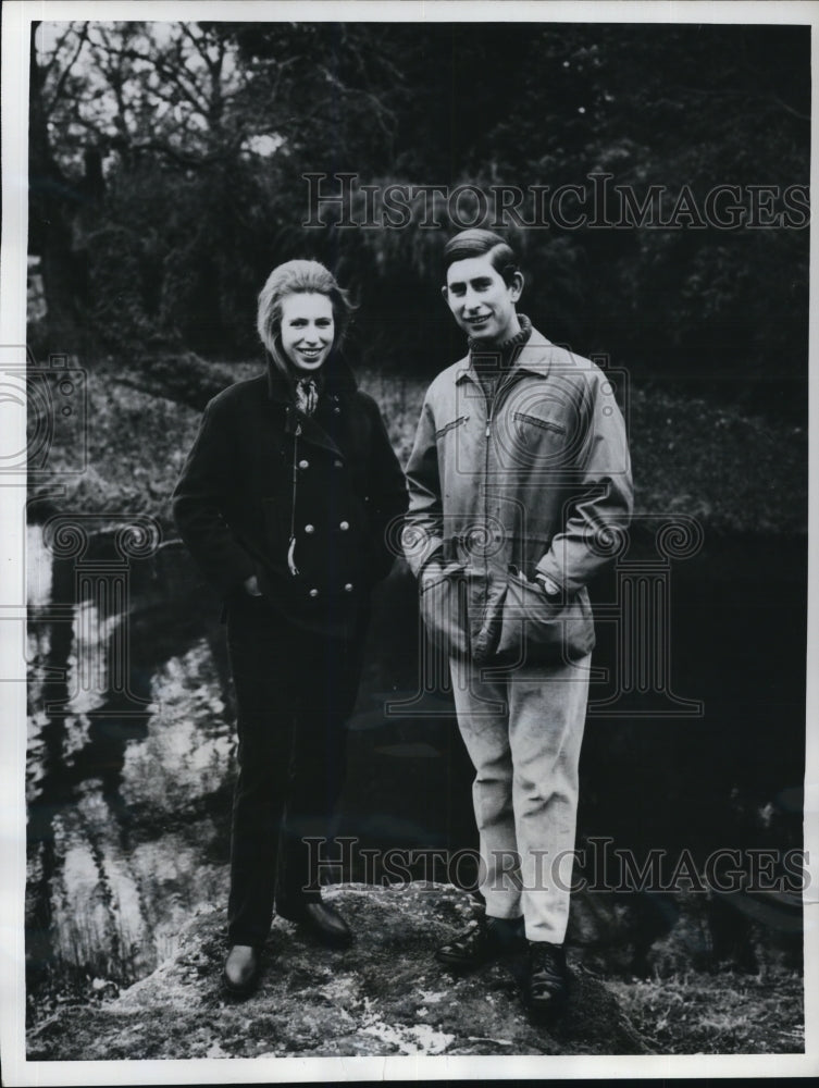 1970 Press Photo London Prince Charles & Princess Anne at Sandringham Estate