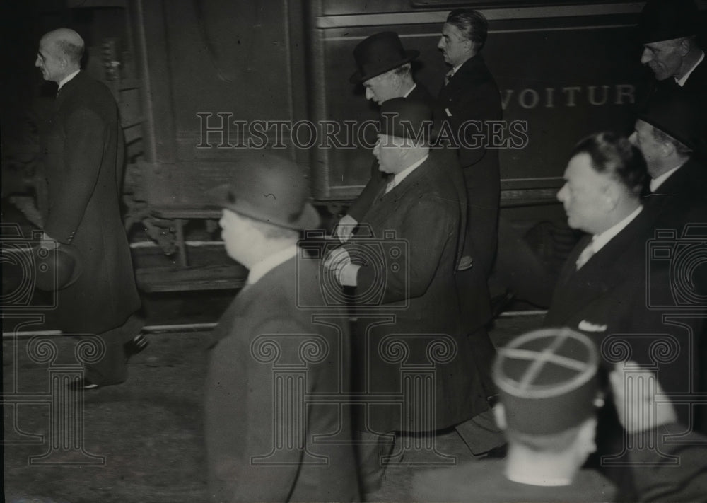1939 Press Photo Neville Chamberlain British Premier, Lord halifax arrive Paris