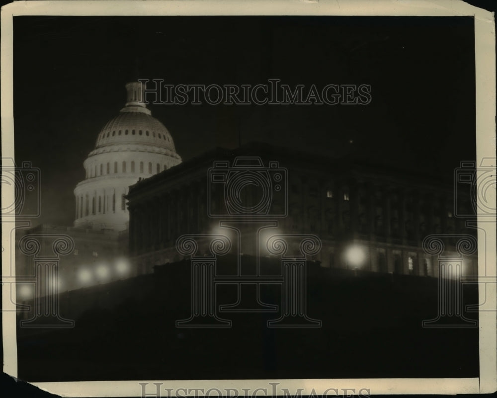 1922 Press Photo US Capitol Dome seen in a night view