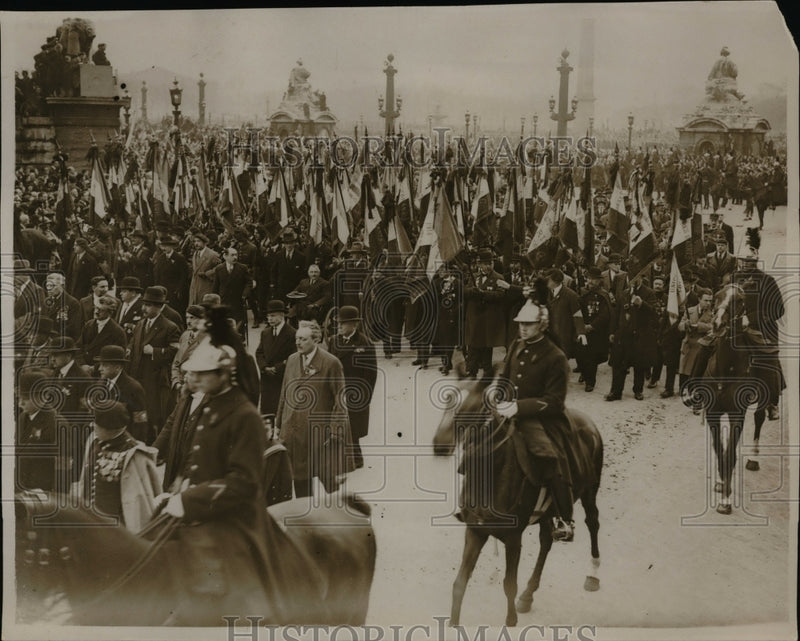 Load image into Gallery viewer, 1932 Press Photo State funeral of France President M. Doumer
