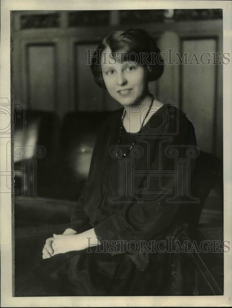 1923 Press Photo Miss Florence Kastner Minneapolis Mn page in legislature
