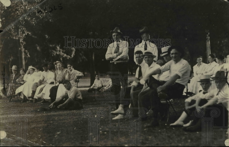 Load image into Gallery viewer, 1919 Press Photo Patients at Elqui jusane Hospital
