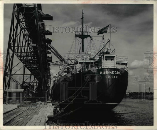 1948 Press Photo Florida Phosphate is Loaded on Mar Nego