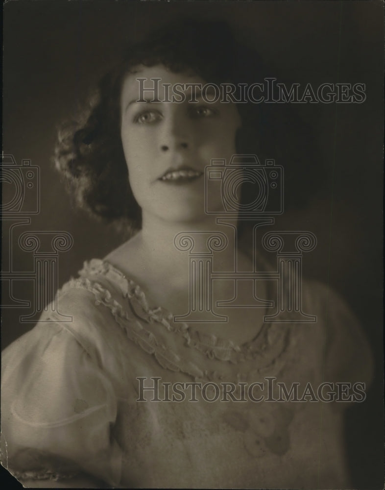 1923 Press Photo Mary Vittitoe realty salesgirl in America