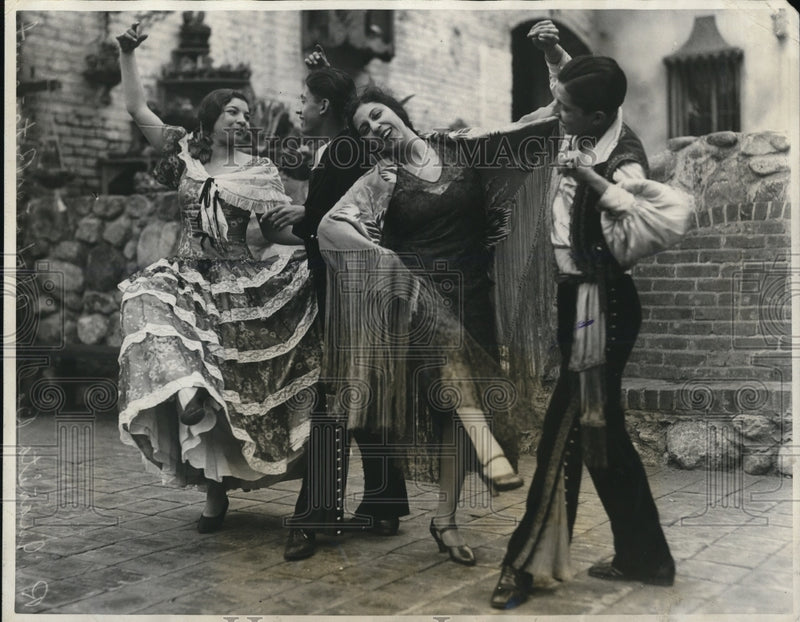 Load image into Gallery viewer, 1931 Press Photo California Dance Festival Juanita Balez, Teresa Peraza Dancers
