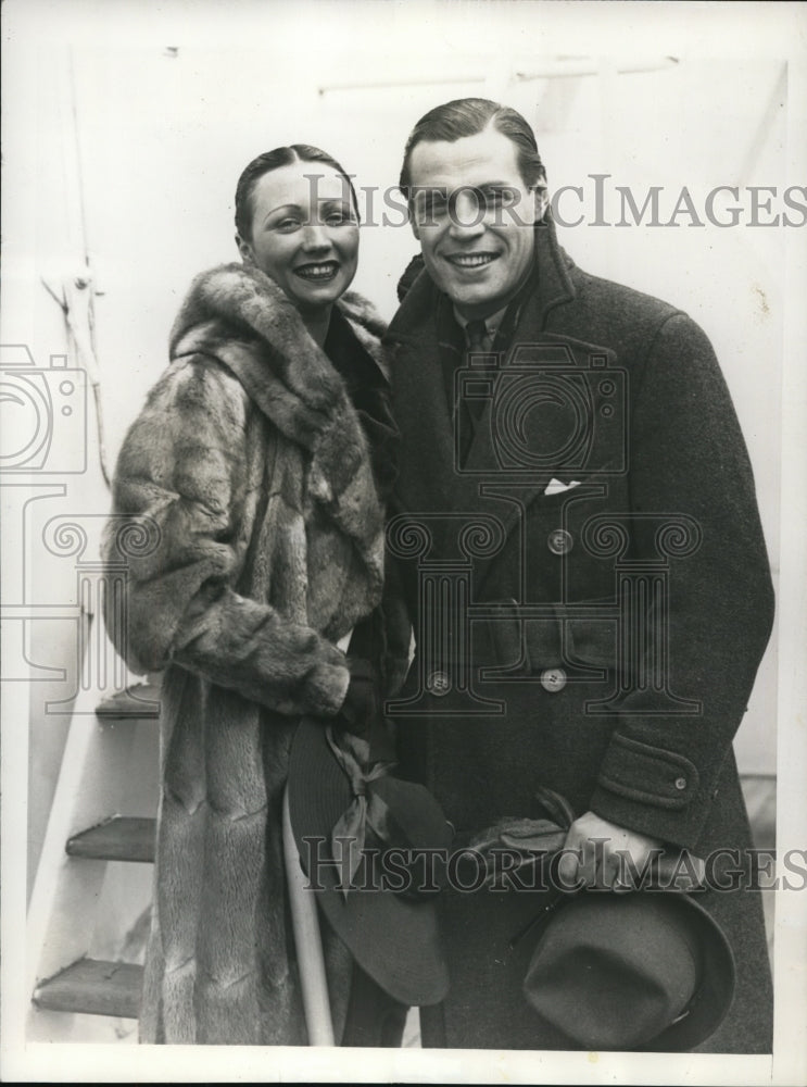 1935 Press Photo Mr and Mrs Gary Leon - nex39349