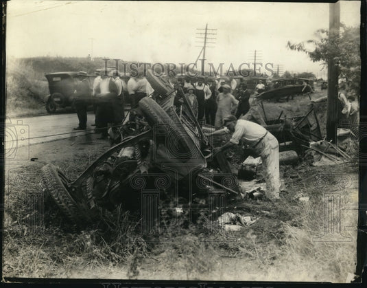 1926 Press Photo Auto Wreck kills 2 and injures 4