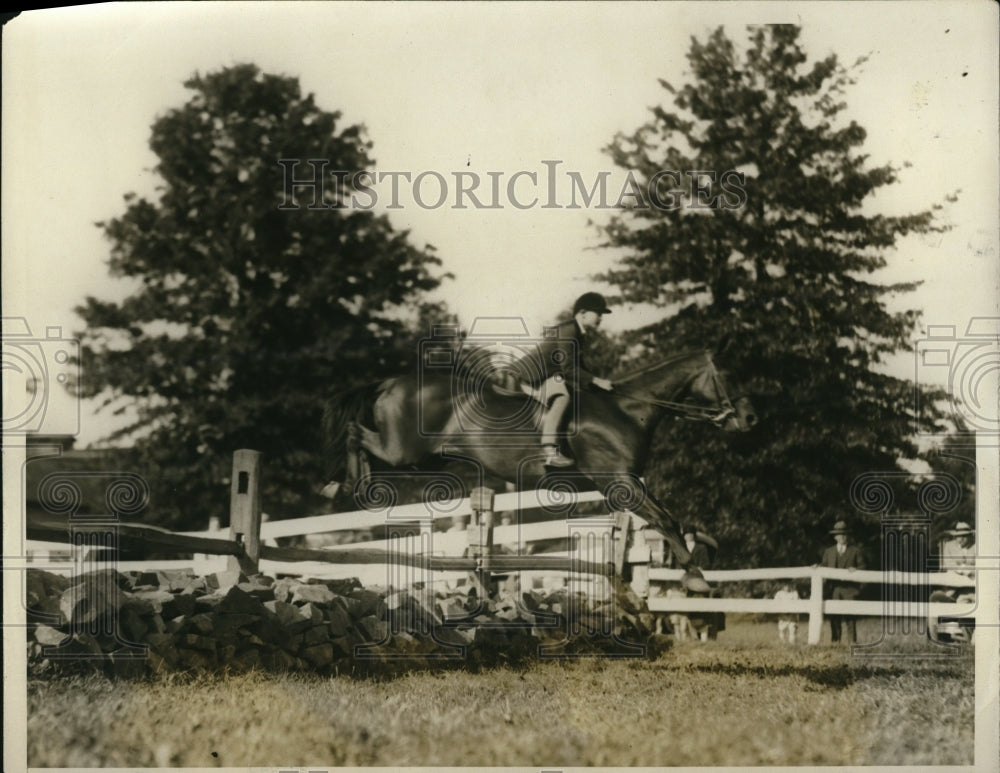 1928 Press Photo Peter Smith with "Billie" owned by Priscilla Bliss
