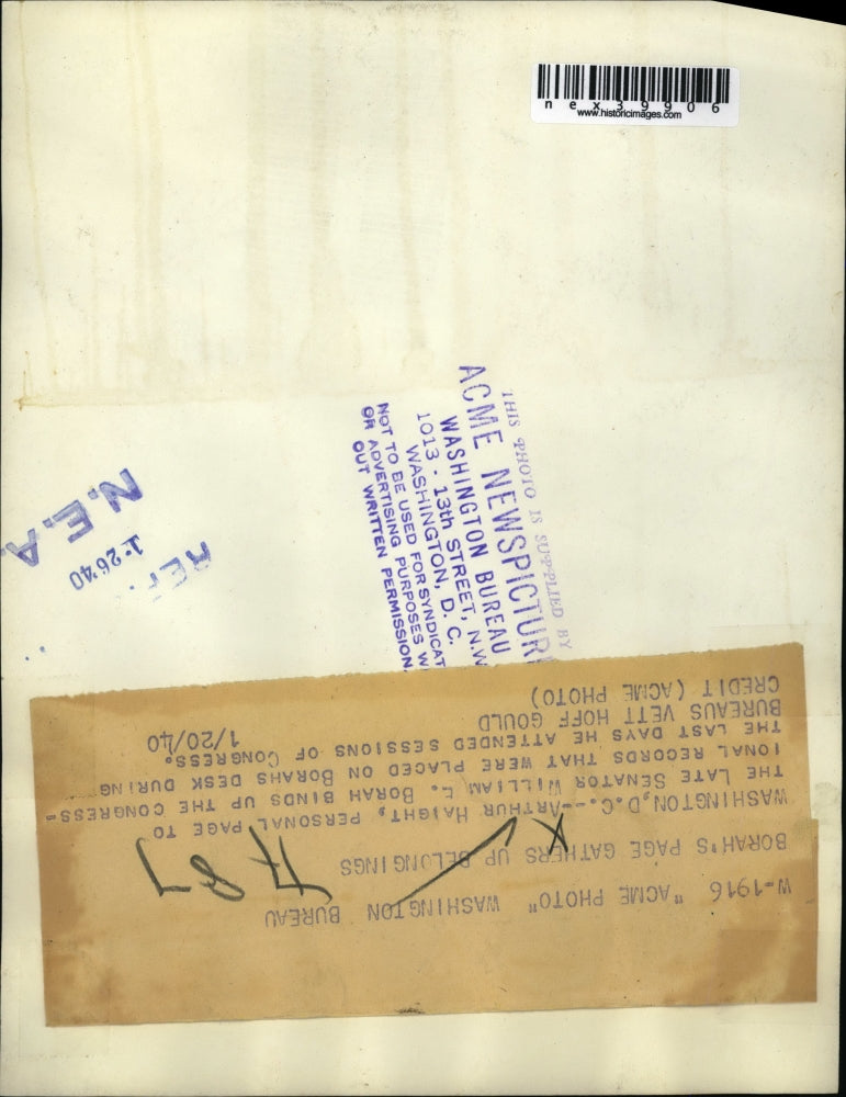 1940 Press Photo Arthur Haight, binds congressional records of Sen Borah