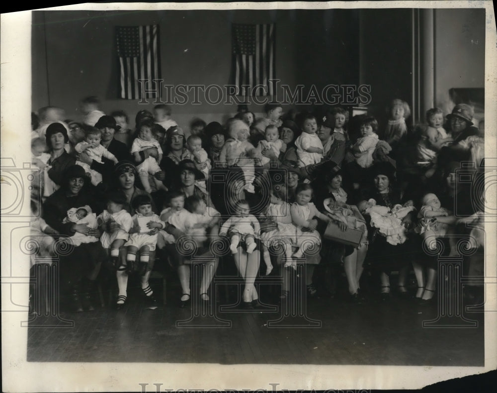 1927 Press Photo Annual Boston Baby at Horticultural Hall in Boston Mass.