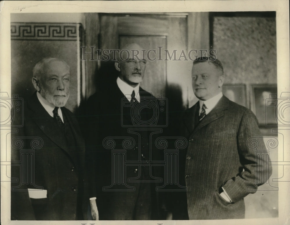 1927 Press Photo Chicago LA Carton Tres Swift & Co, Vice Adm P Bohnecke, MF Smon