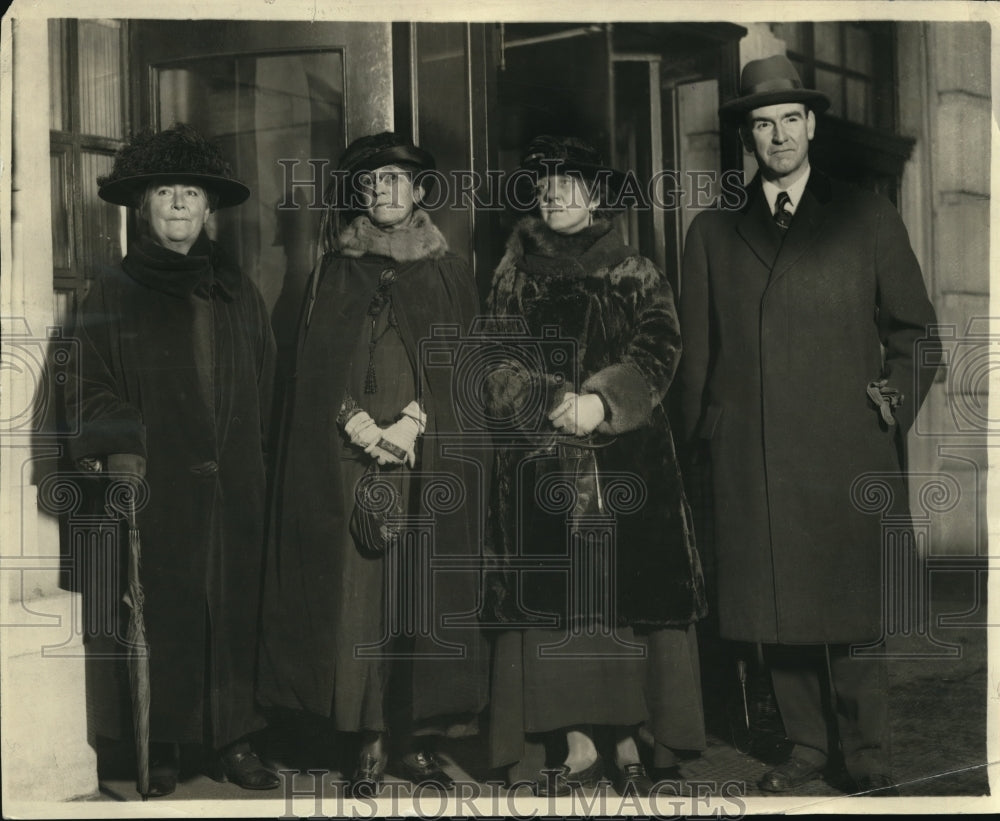 1923 Press Photo Wilson Fdn Mrs J Forbes Mrs Simonson Mrs Ruutz Rees Mr H Holt