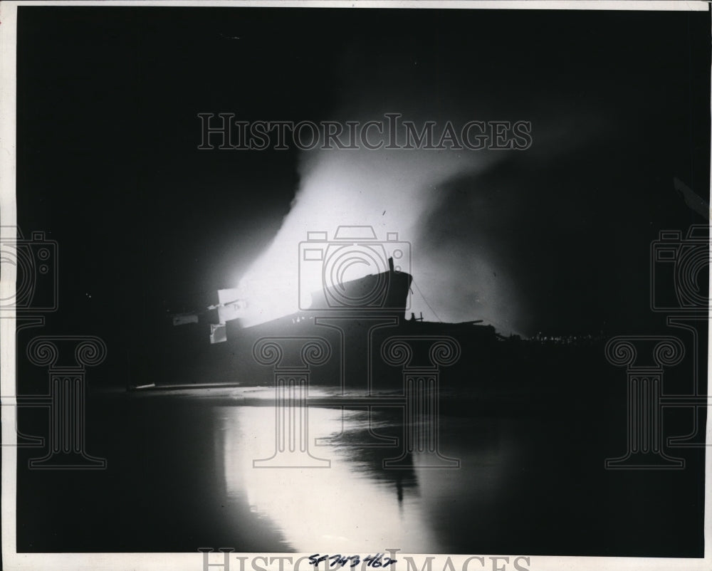 1944 Press Photo Sausalito Volunteer Fire Department stunt advertise carnival