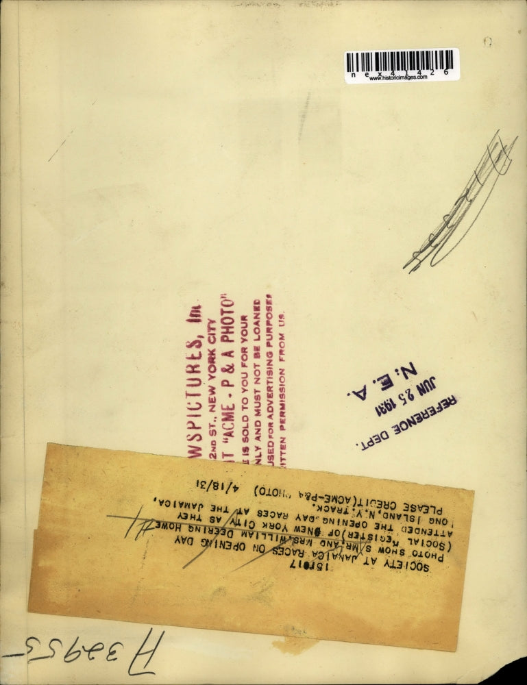 1931 Press Photo William Deering Howe & Wife at Jamaica Opening Day Races, NY