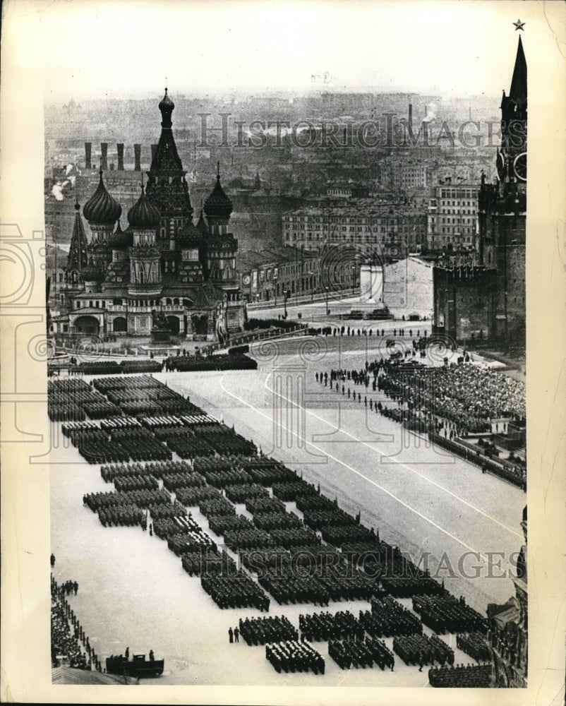 1938 Press Photo Soviet Troops at the May Day Parade festivities