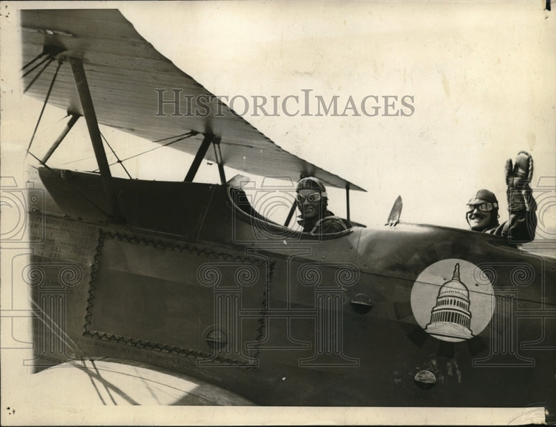 Load image into Gallery viewer, 1928 Press Photo Pilot Lieut Bushrod Hoppin &amp; Ambassador Carlos Davila
