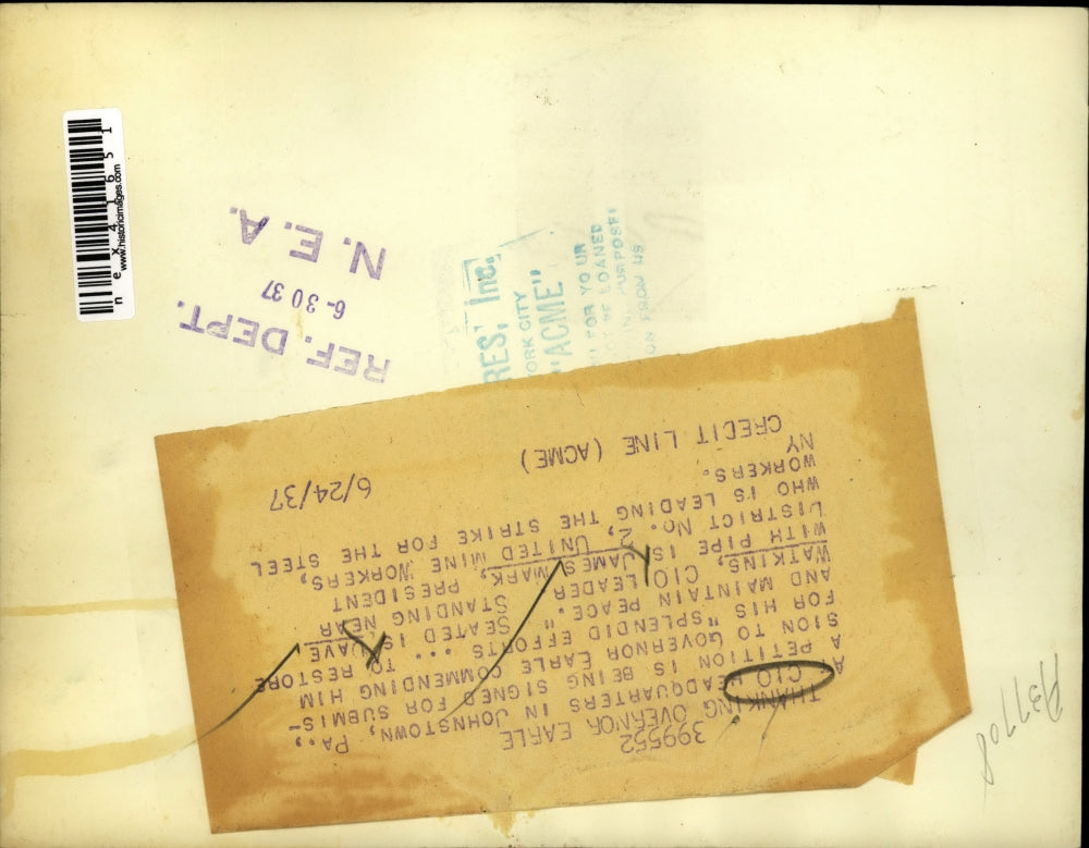 1937 Press Photo Dave Watkins and James Mark at CIO headquarters in Johnstown