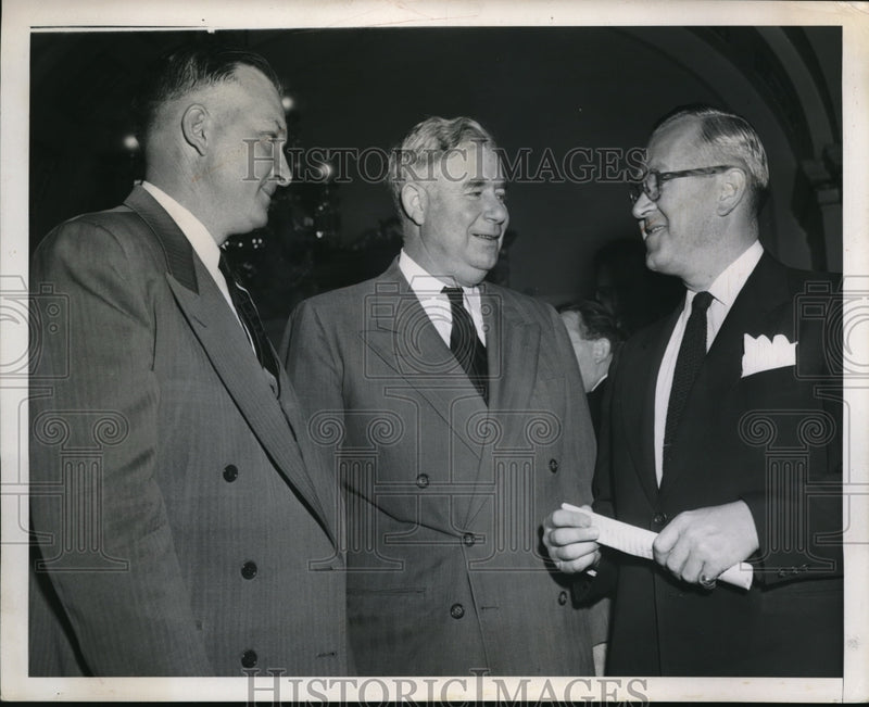 Load image into Gallery viewer, 1950 Press Photo Senator Ernest W. McFarland, chairman of a Senate Commerce
