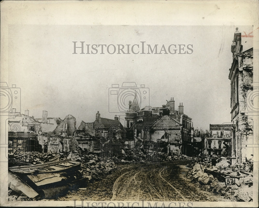 1927 Press Photo View of Ruins of a shopping district in Peronne
