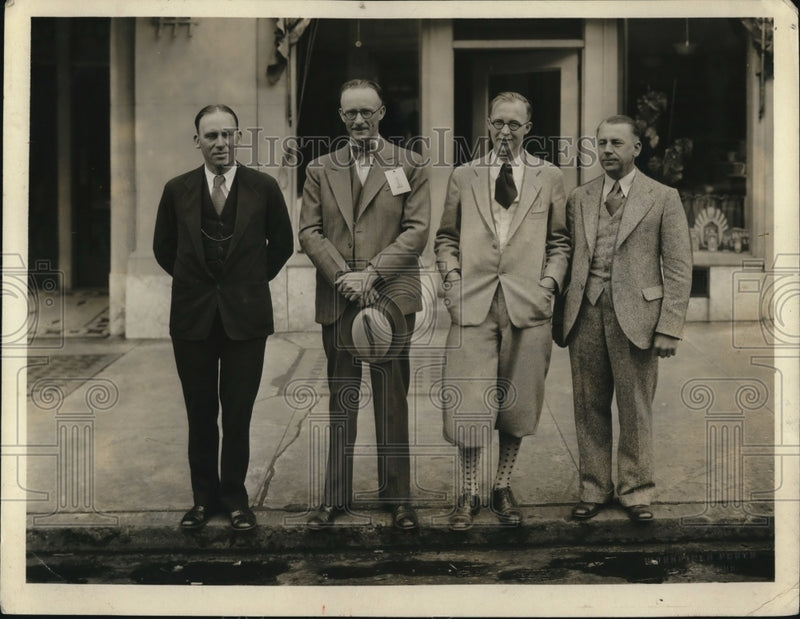 Load image into Gallery viewer, 1930 Press Photo Alton Baker, R Chessman, WV McKinney, RR Cronise
