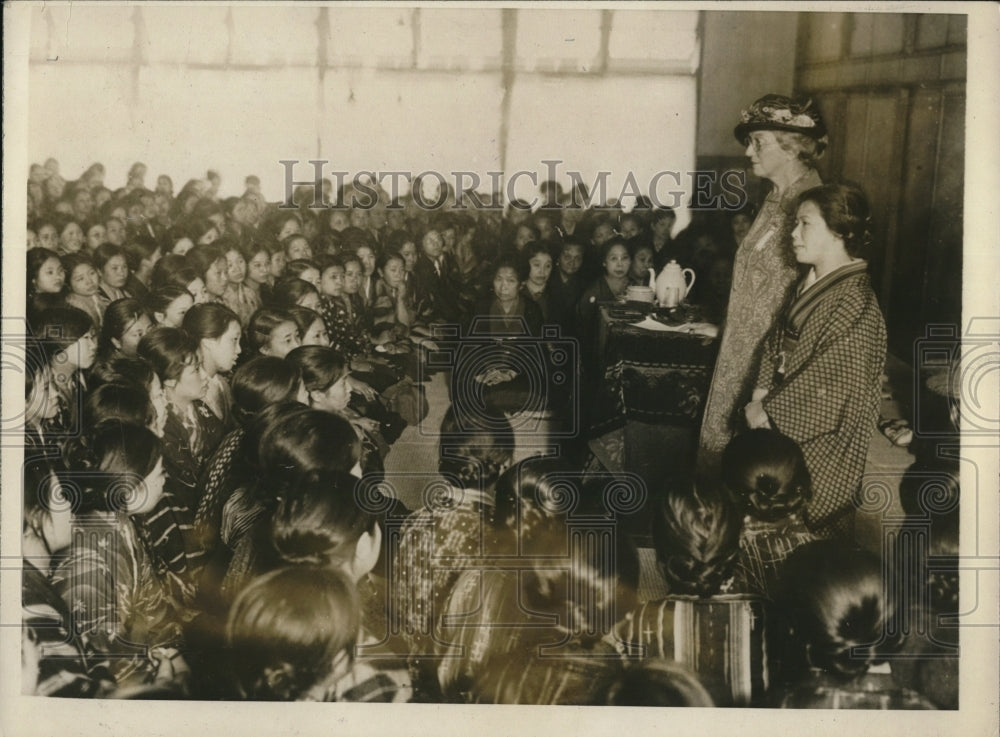 1926 Press Photo Caroline Furness of Vassar College NY at a Toyko school