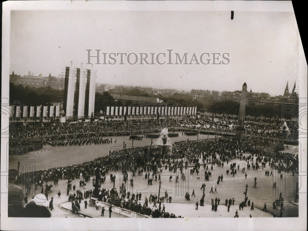 1937 Press Photo Bastille Day Parade in Paris. French troops shown passing the
