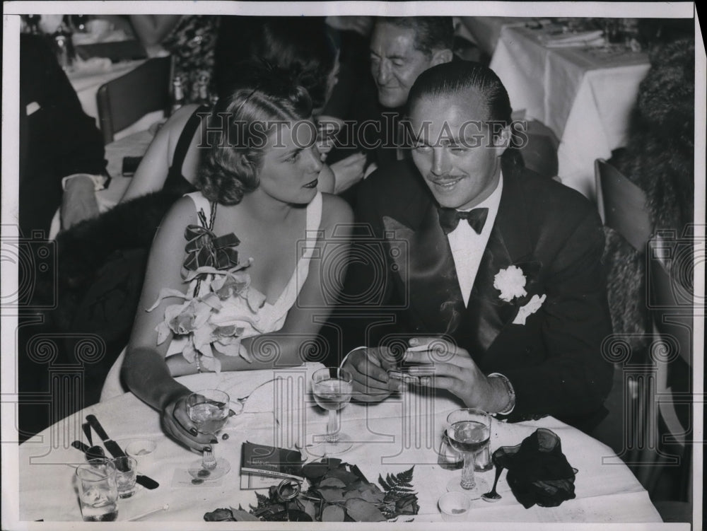1937 Press Photo "Wooly" Donahue and Miss Edith Backus.