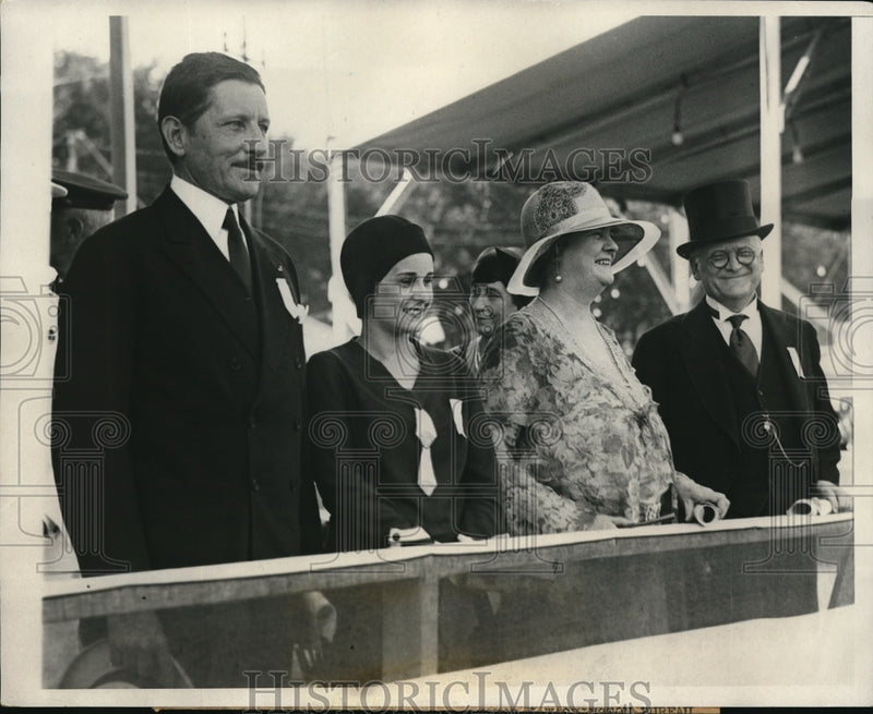 Load image into Gallery viewer, 1930 Press Photo Sec of War Hurley, Suzanne Pollard, Mrs Gann &amp; Gov John Pollard
