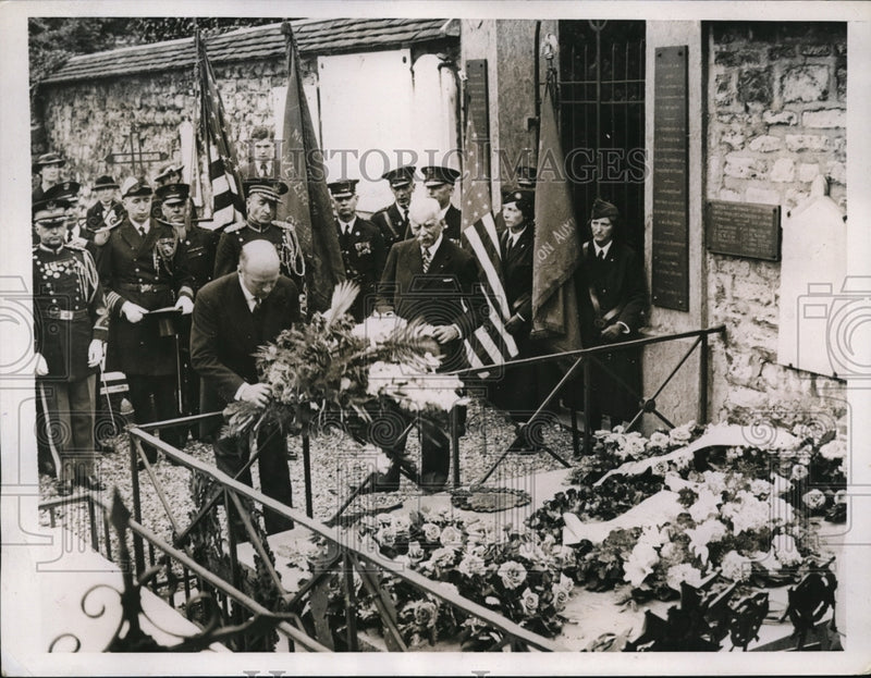 Load image into Gallery viewer, 1937 Press Photo US Amb Wm Bullitt at Paris Tomb of Unknown Soldier
