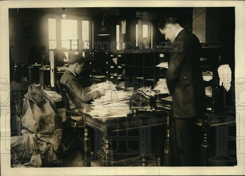 Load image into Gallery viewer, 1924 Press Photo J H Walters &amp; I Fishman, Civil Service Commission w/ mail
