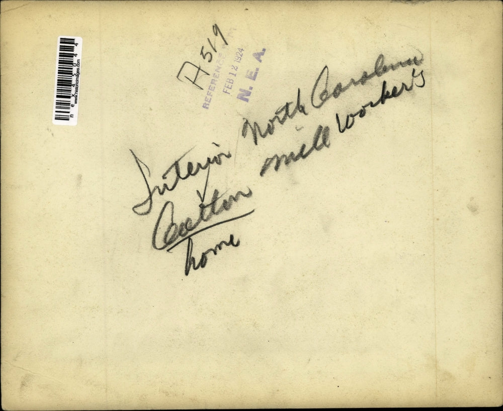 1924 Press Photo Interior North Carolina Cotton Mill lookers home