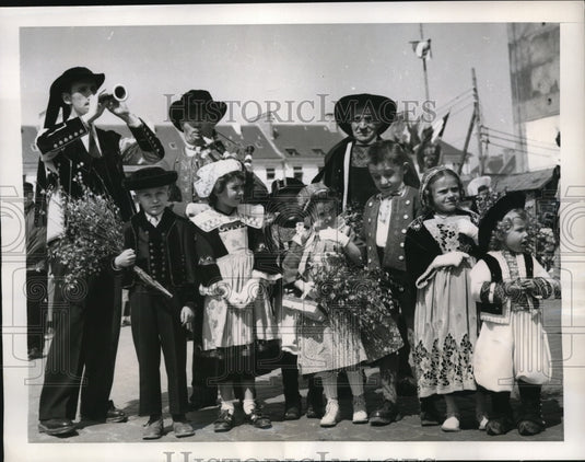 1949 Press Photo Orleans France provincial Joan of Arc festival