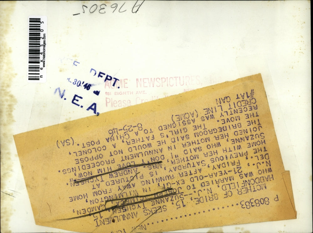 1946 Press Photo Mrs. Andrew Tychsen with her daughter Suzanne