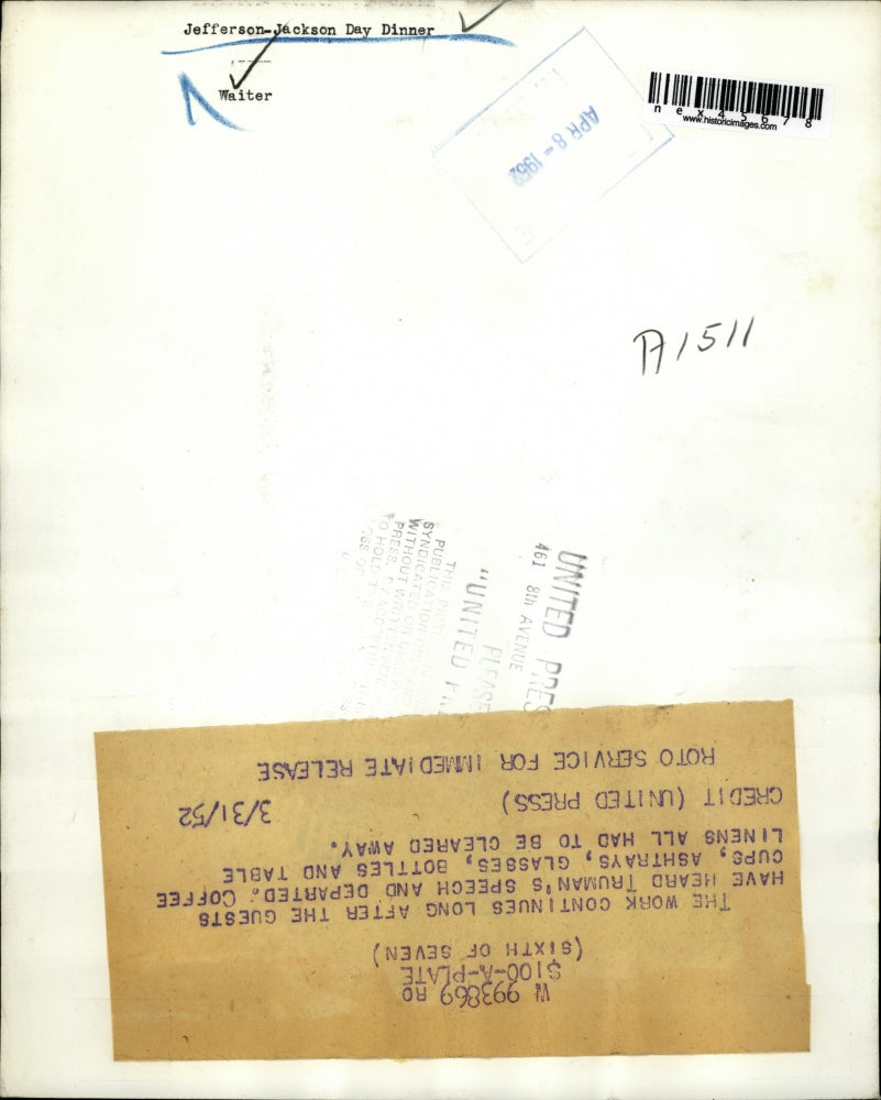 1952 Press Photo Scene after Truman's speech in Jefferson-Jackson Day Dinner