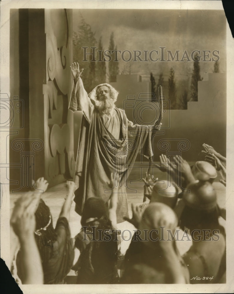 Load image into Gallery viewer, 1928 Press Photo Noah played by Paul McAllister in Passion play for Warner Bros

