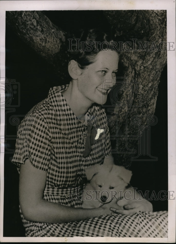 1935 Press Photo Norma Brighton Miller released from prison after 18 mnths in NH