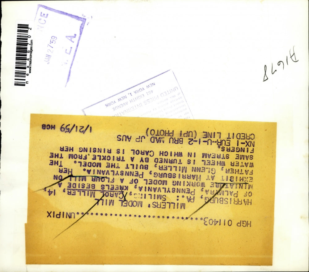 1959 Press Photo Harrisburg Pa Carol Miller & a miniature flour mill exhibit