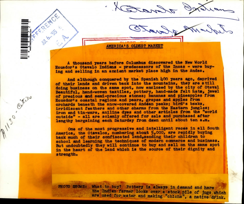 1955 Press Photo Pottery business by the Indians