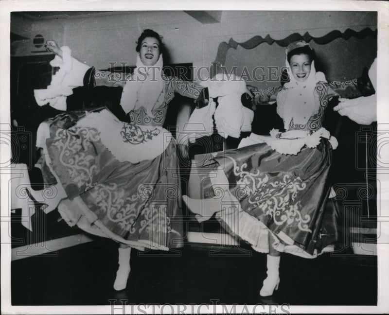 Load image into Gallery viewer, 1955 Press Photo The Greco sisters, Tina and Lily dancing Greek Motives
