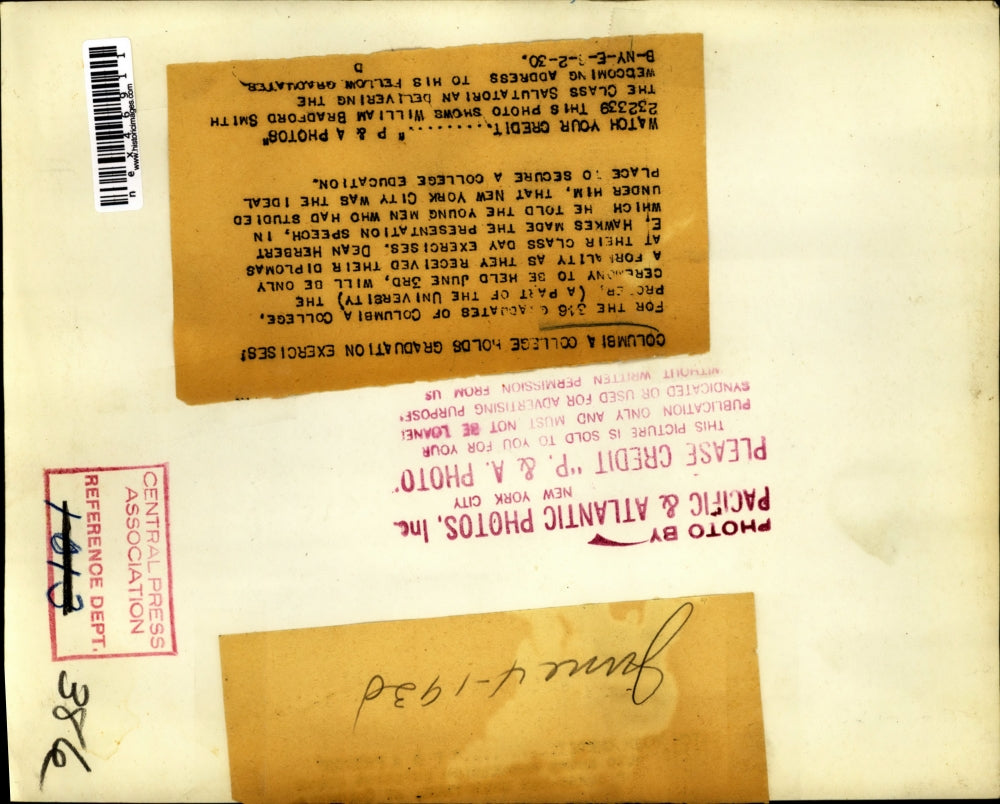 1930 Press Photo Columbia College Holds Graduation Exercise