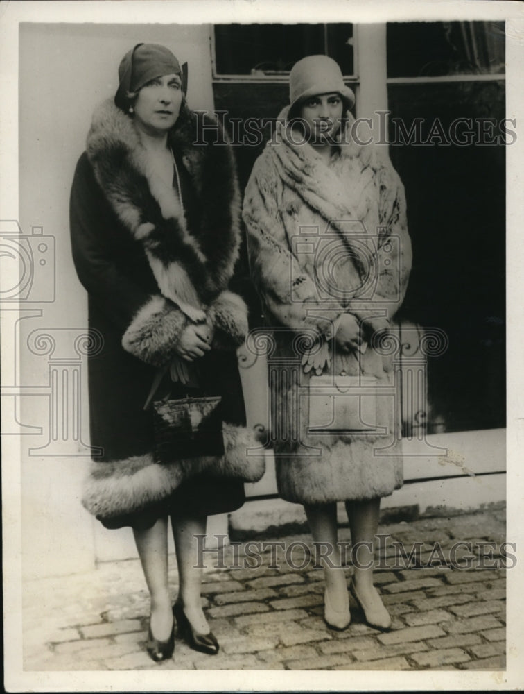 1928 Press Photo Queen of Spain & daughter Infanta Beatrix in London
